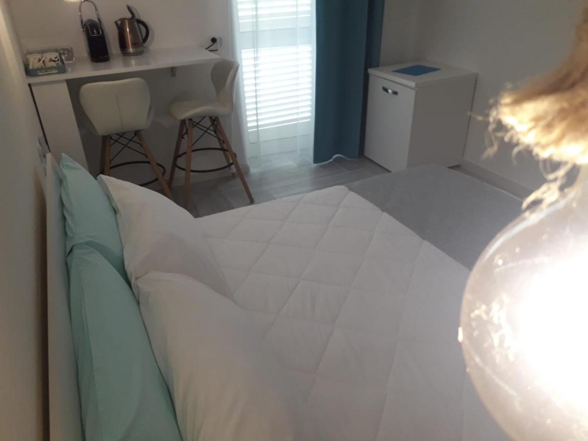 Aquamari B&B Вьесте Экстерьер фото